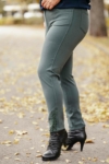 Kép 1/8 - Lafei Nier - Rayon csipkés mohazöld női nadrág