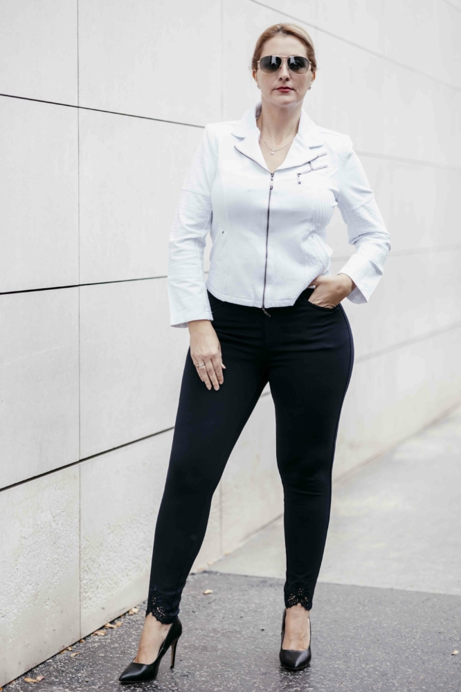 Lafei Nier - Rayon apró csipkés sötétkék női nadrág